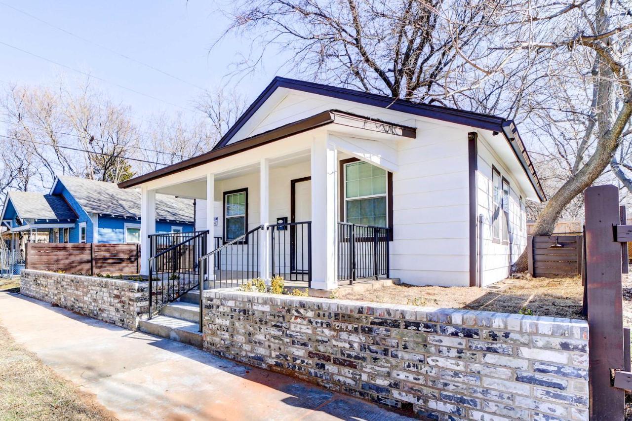 Convenient Tulsa Home - 2 Mi To Downtown! ภายนอก รูปภาพ